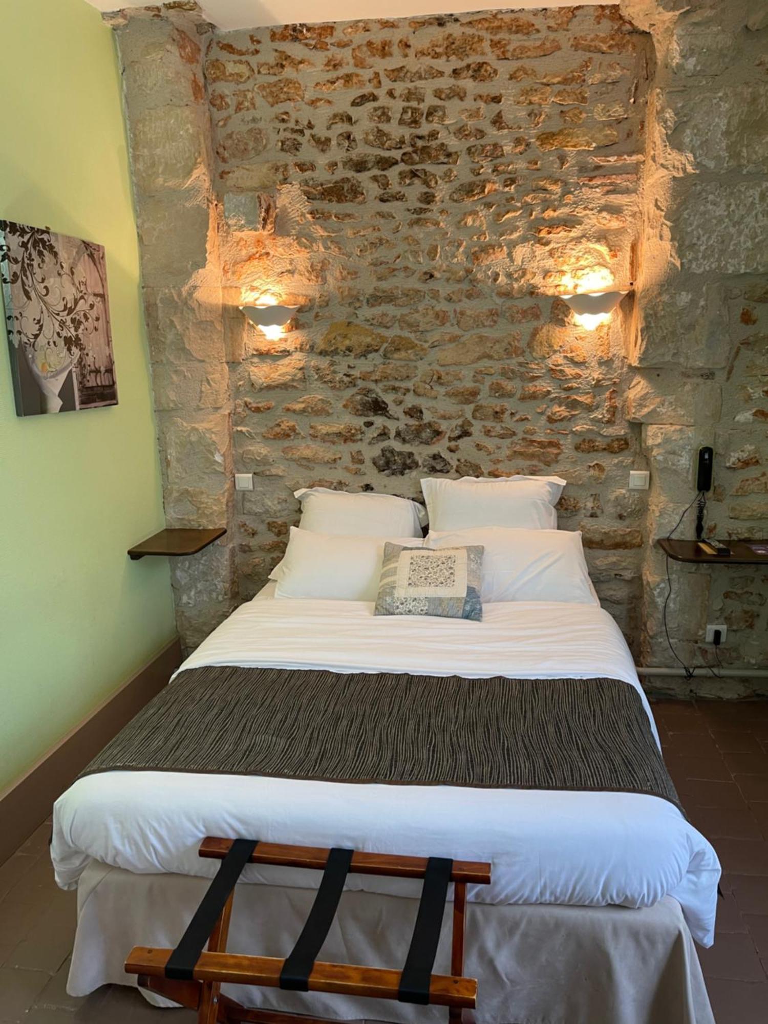 Hotel Le Grand Monarque Donzy Zewnętrze zdjęcie